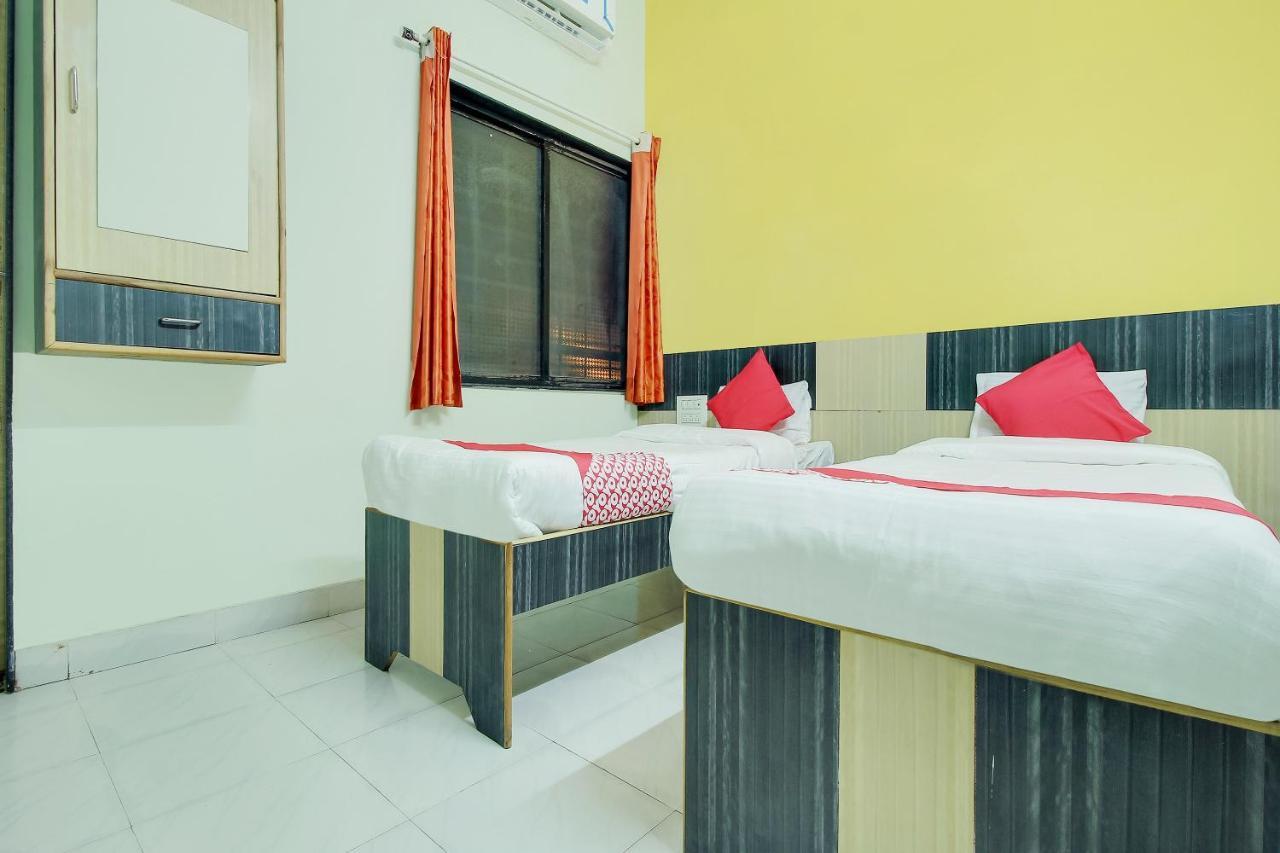 Oyo Flagship 48365 Hotel Shiva'S Castle Chalisgaon Camera foto