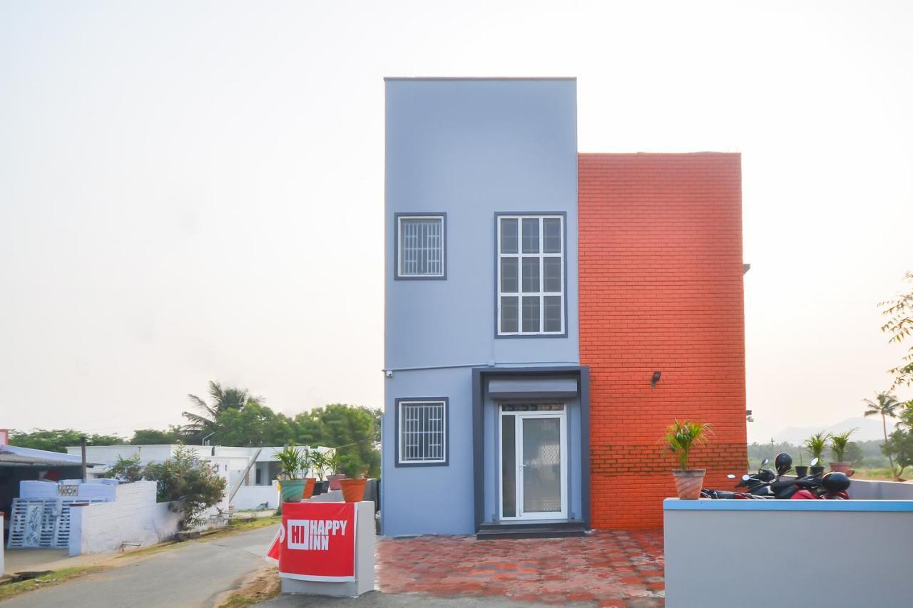 Oyo Flagship 48365 Hotel Shiva'S Castle Chalisgaon Esterno foto